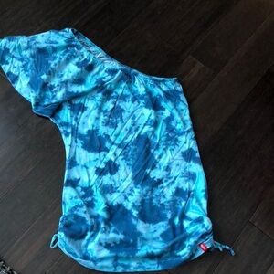 Esprit edc tie die one shoulder t shirt. EUC!